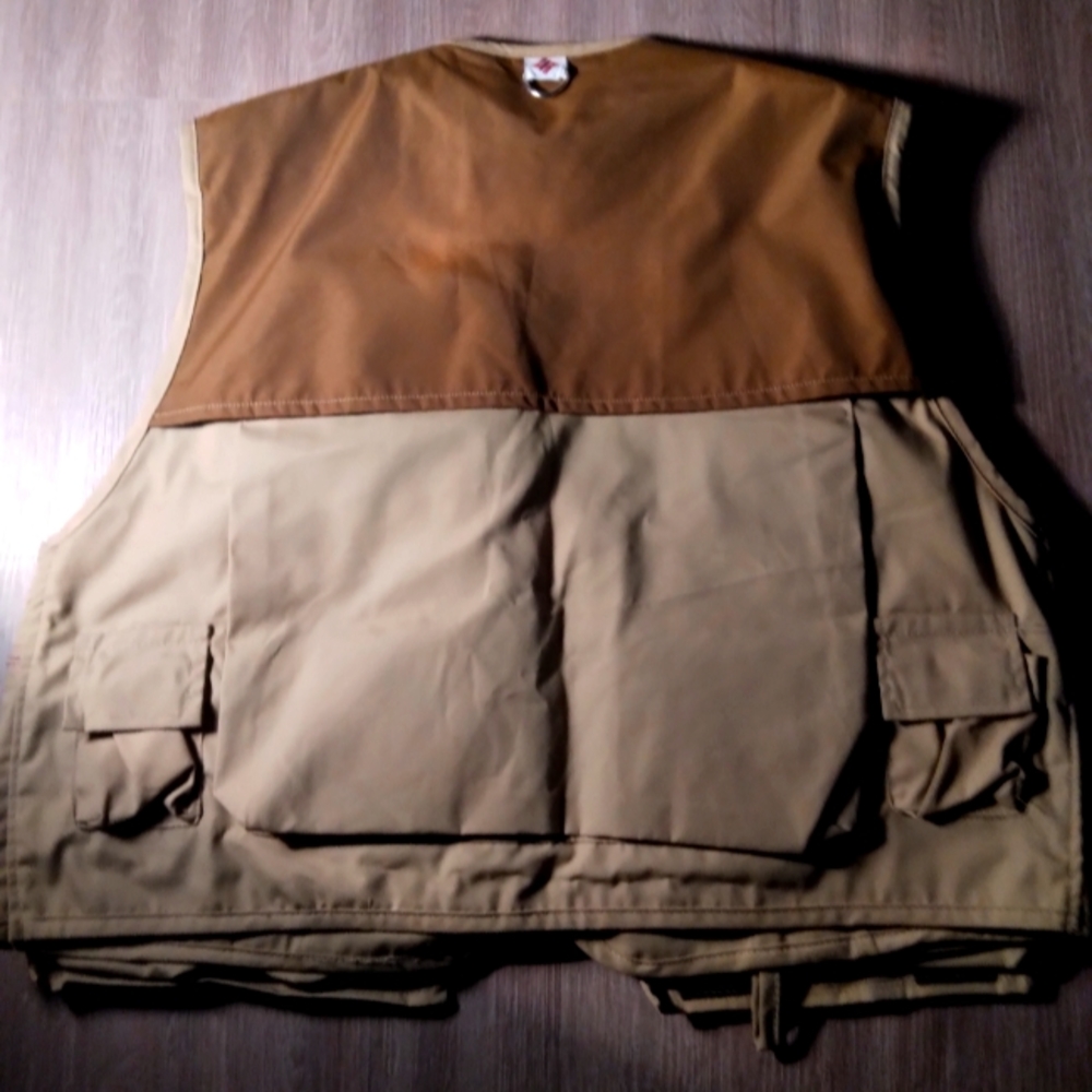 Columbia vest. - Picture 3 of 5
